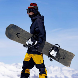 Jones Freecarver 6000s Snowboard in field images
