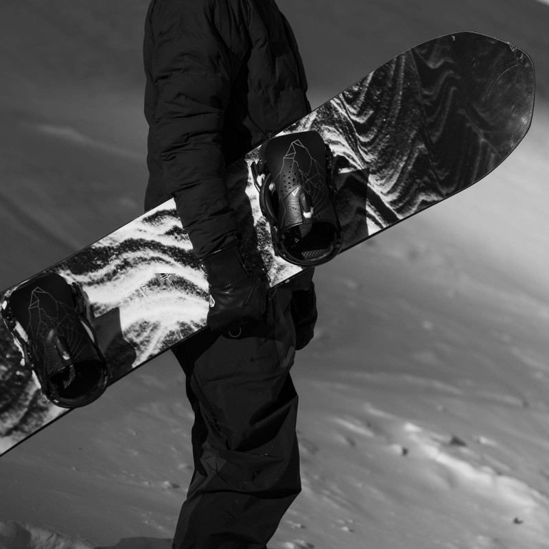 Stratos x Andrew Miller Snowboard Limited Release