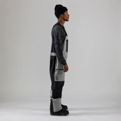 **Rider is 5’11, 155 lbs and wears a size L **Rider is 5’11, 155 lbs and wears a size L
